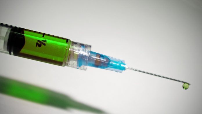AstraZeneca afirma que sí habrá vacuna en 2020