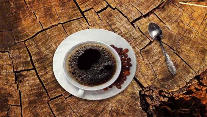 ¿Por qué debes empezar a tomar café sin azúcar?