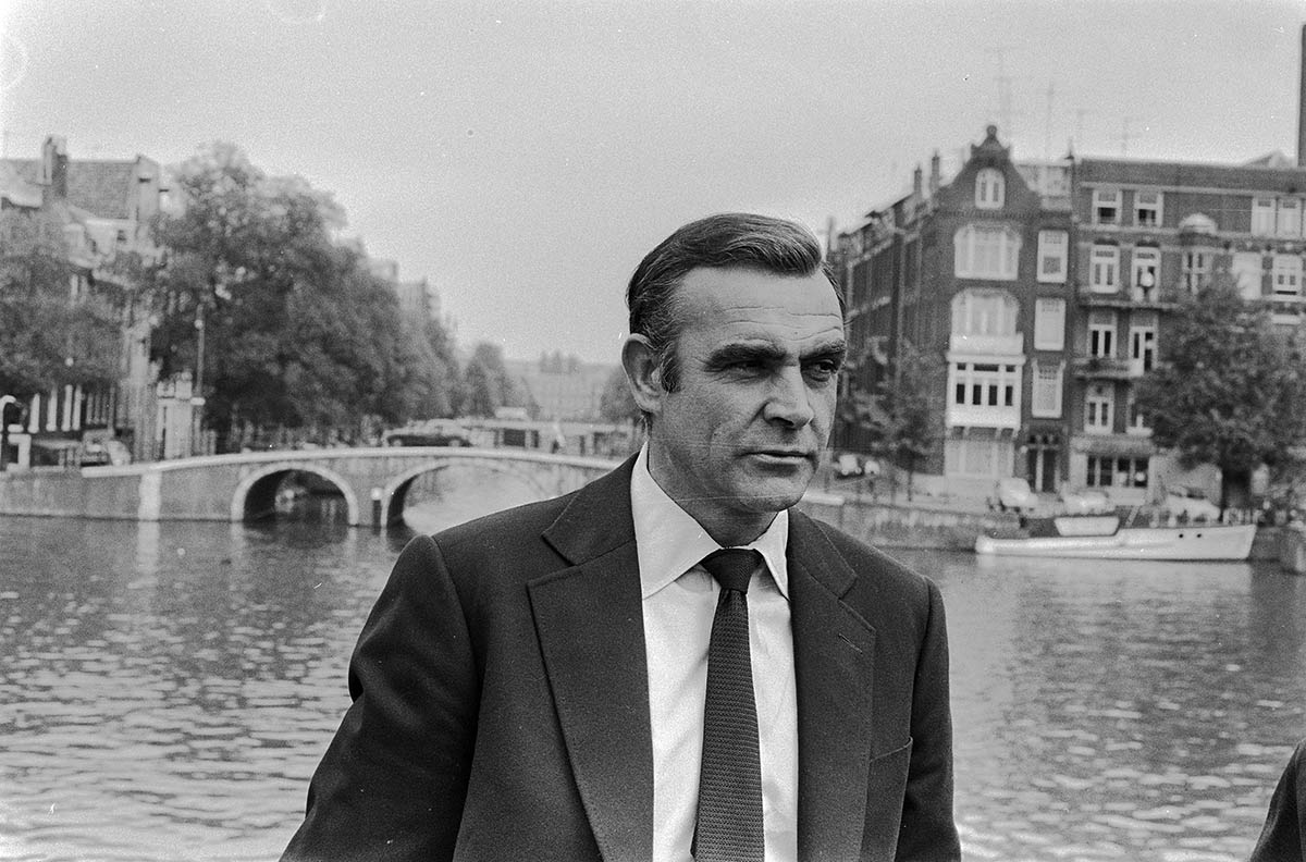 James Bond muere Sean Connery