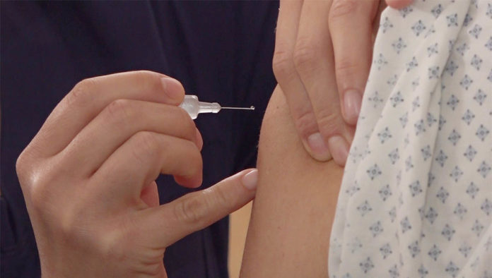 Vacuna china con adenovirus 5 podría aumentar riesgo de VIH: Ssa