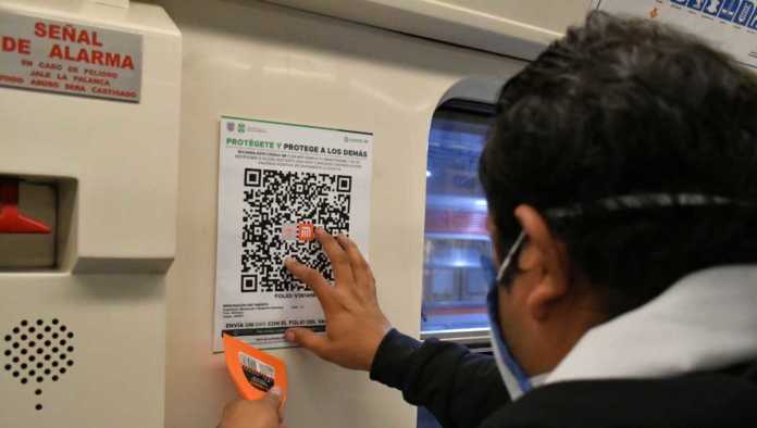 Instalan códigos QR en la Línea 2 del Metro por contagios COVID-19