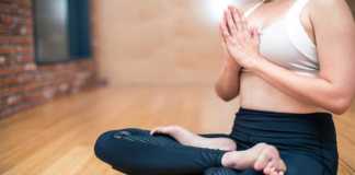 Posición de yoga para principiantes