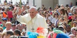 Papa Francisco critica a quienes toman vacaciones en Pandemia