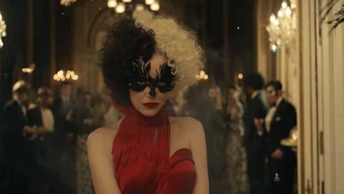 Emma Stone como Cruella Devil