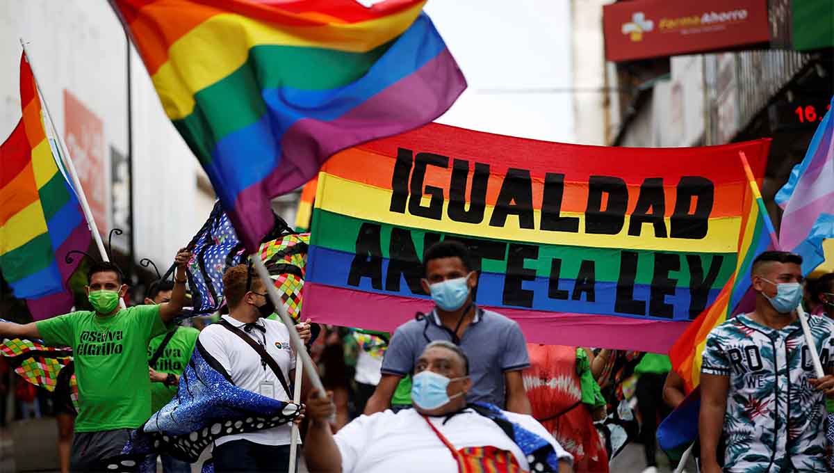 Marcha por el Día Internacional contra la homofobia