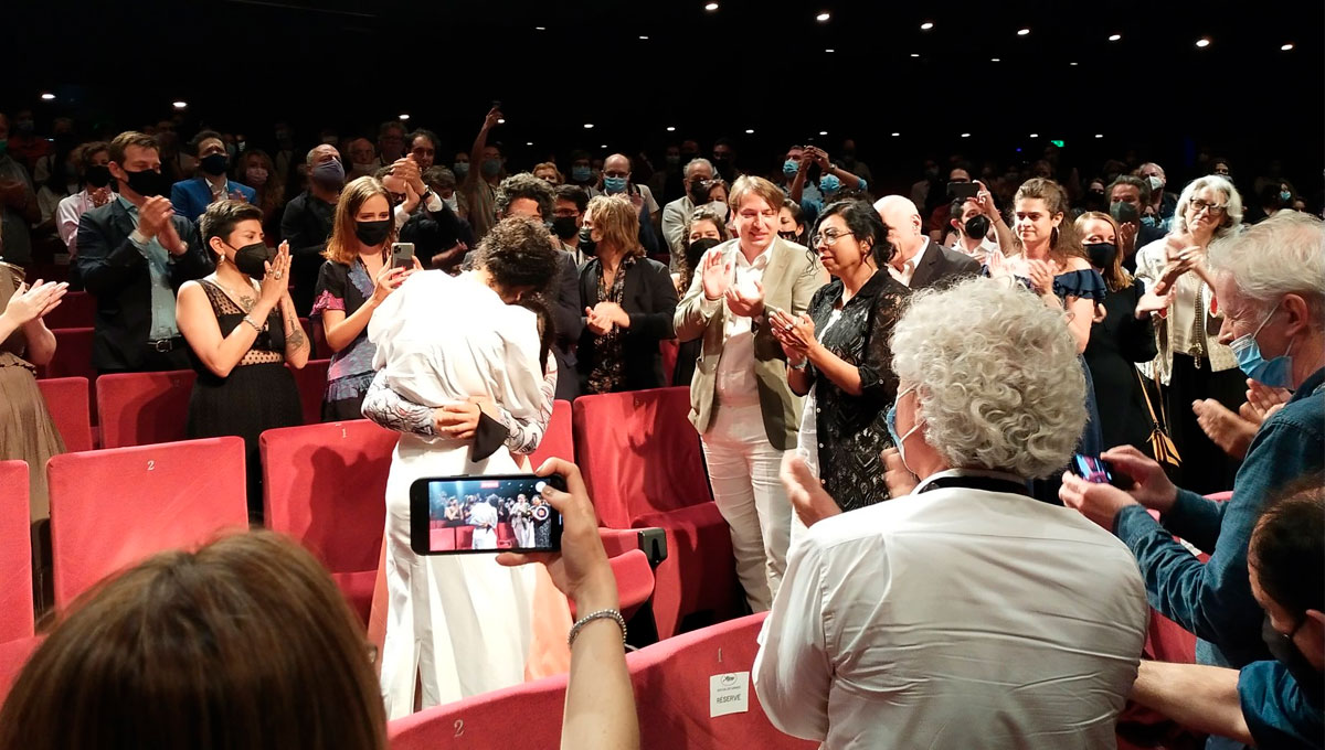 Noche de fuego de Tatiana Huezo recibe 10 minutos de aplausos en Cannes
