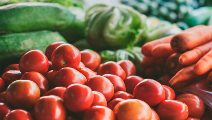 ¿Cómo comer vegetales puede ayudar a salvar el planeta?