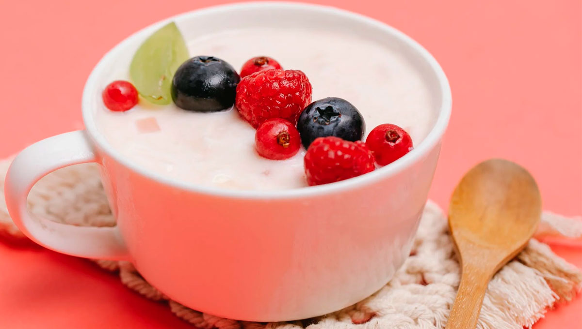 ¿Buscas una alternativa a los lácteos? Prepara este delicioso yogur de tofu