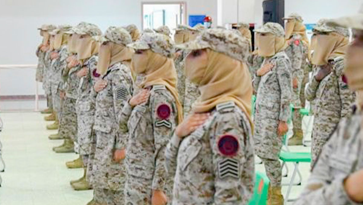 Se gradúa primera generación de mujeres militares en Arabia Saudita