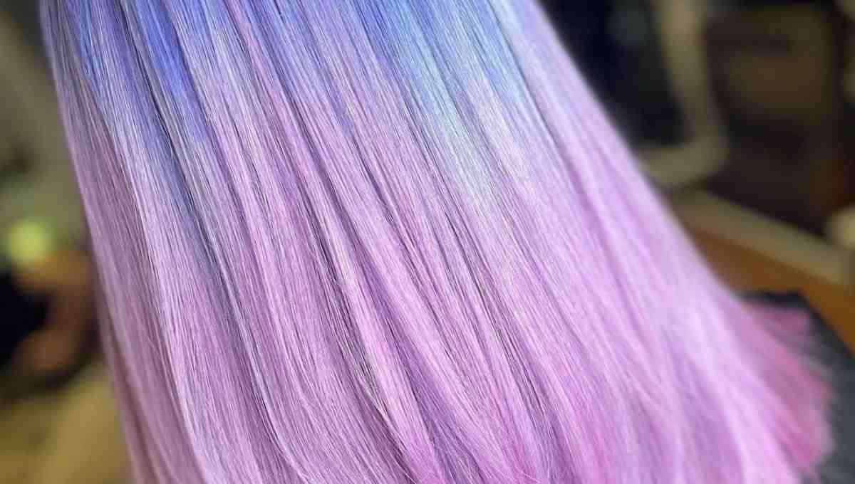 tintes fantasia violeta vibetv 15 agosto 2022 ¡Cambia de look! 5 Tintes fantasía que son tendencia en verano